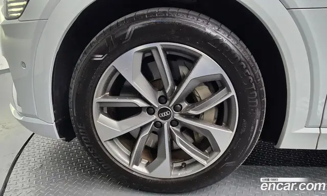 Audi e-tron 2021 0.2 автомат (гидро), миниатюра 5