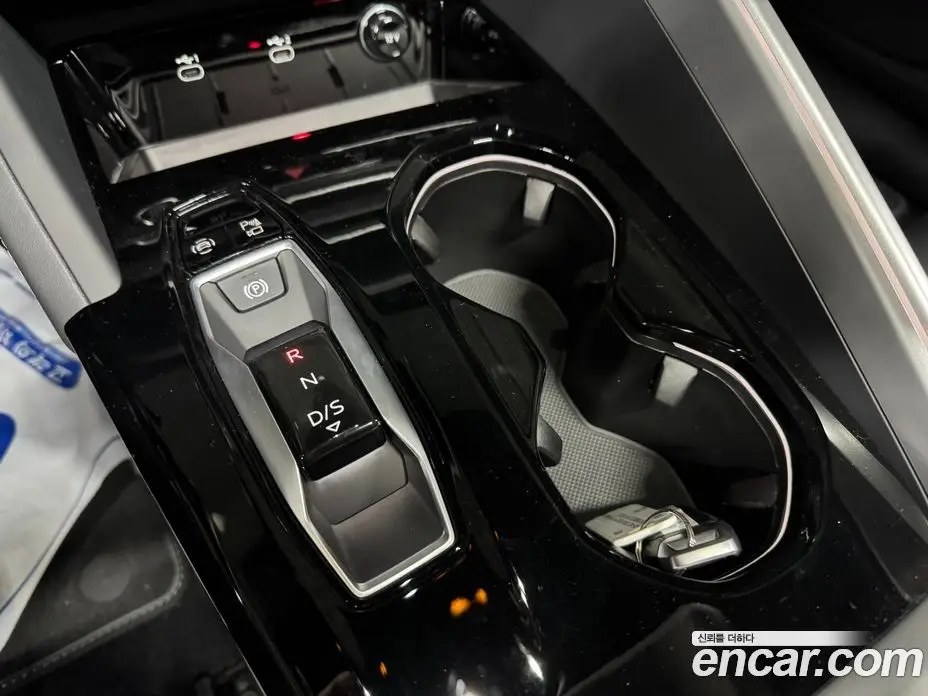 Audi Q5 2025 2.0 автомат (гидро), фото 12