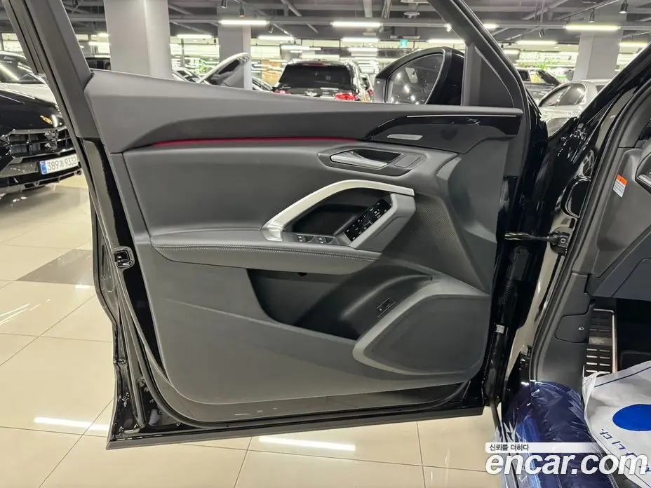 Audi Q5 2025 2.0 автомат (гидро), фото 9