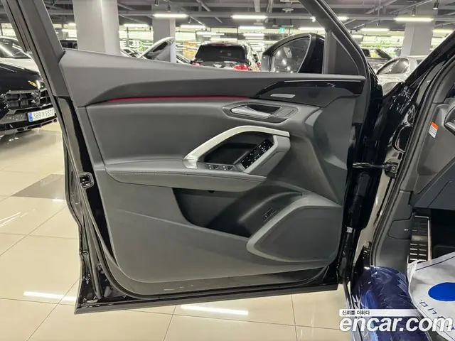 Audi Q5 2025 2.0 автомат (гидро), миниатюра 9