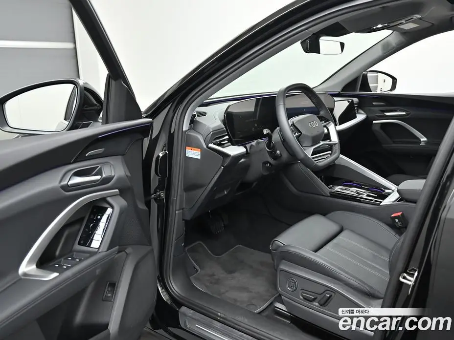 Audi Q5 2025 2.0 автомат (гидро), фото 11