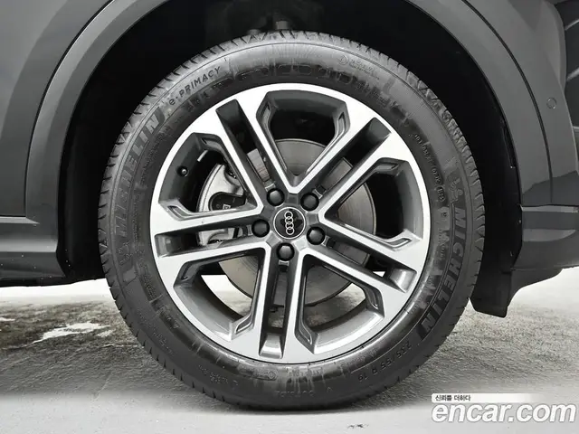 Audi Q5 2025 2.0 автомат (гидро), миниатюра 5