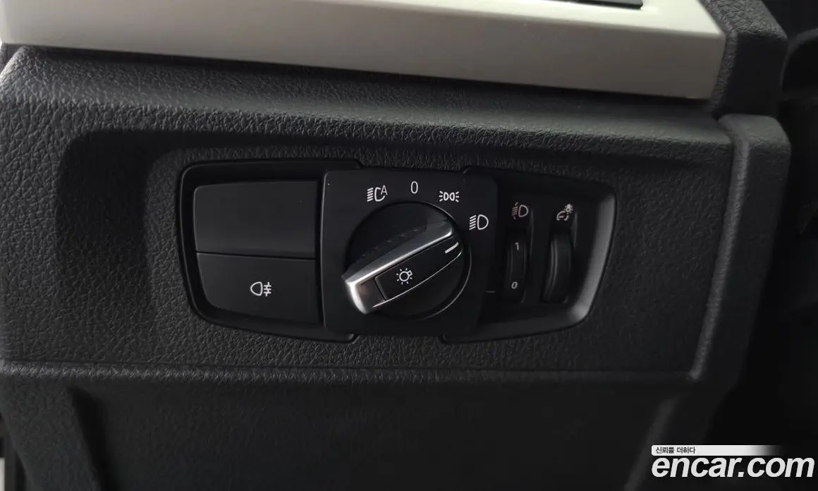 BMW 1 серия 2017 2.0 автомат (гидро), фото 16
