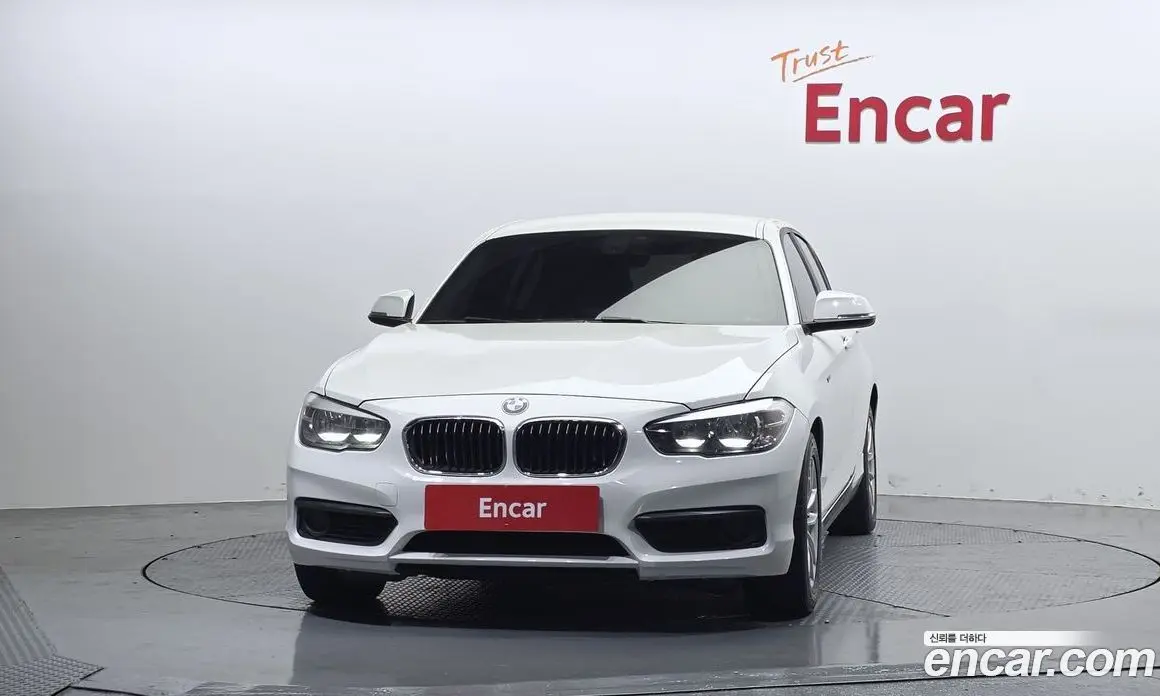 BMW 1 серия 2017 2.0 автомат (гидро), фото 3