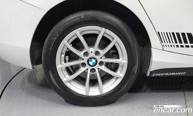 BMW 1 серия 2017 2.0 автомат (гидро), миниатюра 5