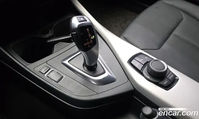 BMW 1 серия 2017 2.0 автомат (гидро), миниатюра 9