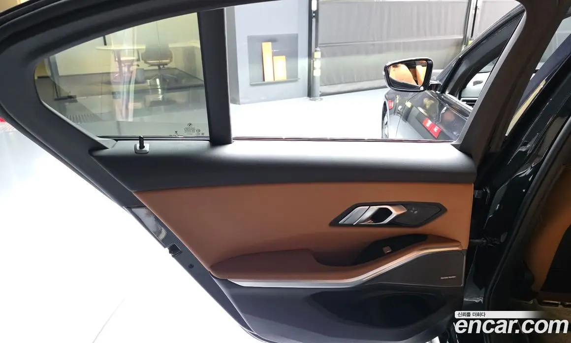 BMW 3 серия 2023 2.0 автомат (гидро), фото 15