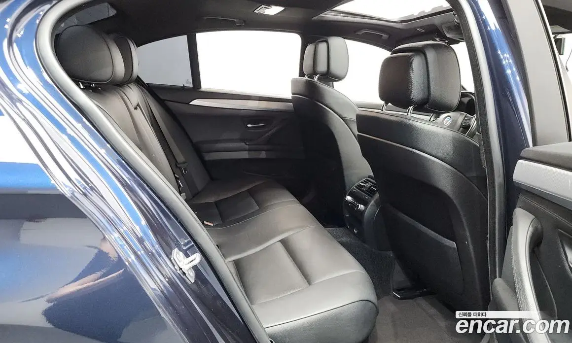 BMW 5 серия 2012 4.4 автомат (гидро), фото 11