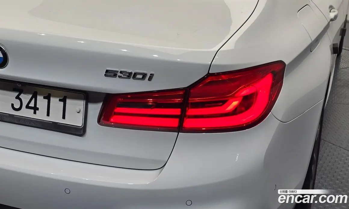 BMW 5 серия 2017 2.0 автомат (гидро), фото 9