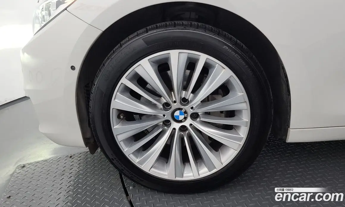 BMW 5 серия 2017 2.0 автомат (гидро), фото 5
