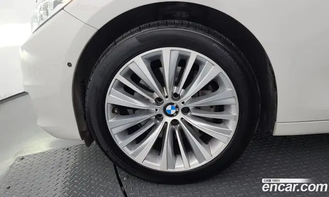 BMW 5 серия 2017 2.0 автомат (гидро), миниатюра 5