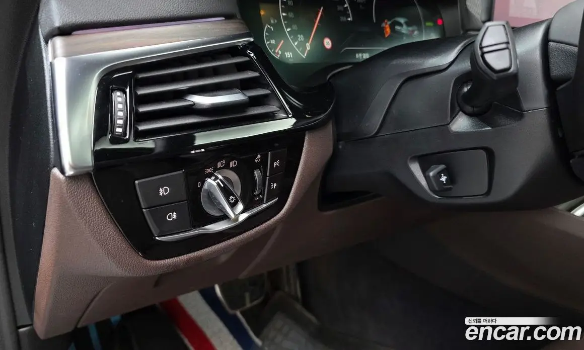 BMW 5 серия 2019 2.0 автомат (гидро), фото 26