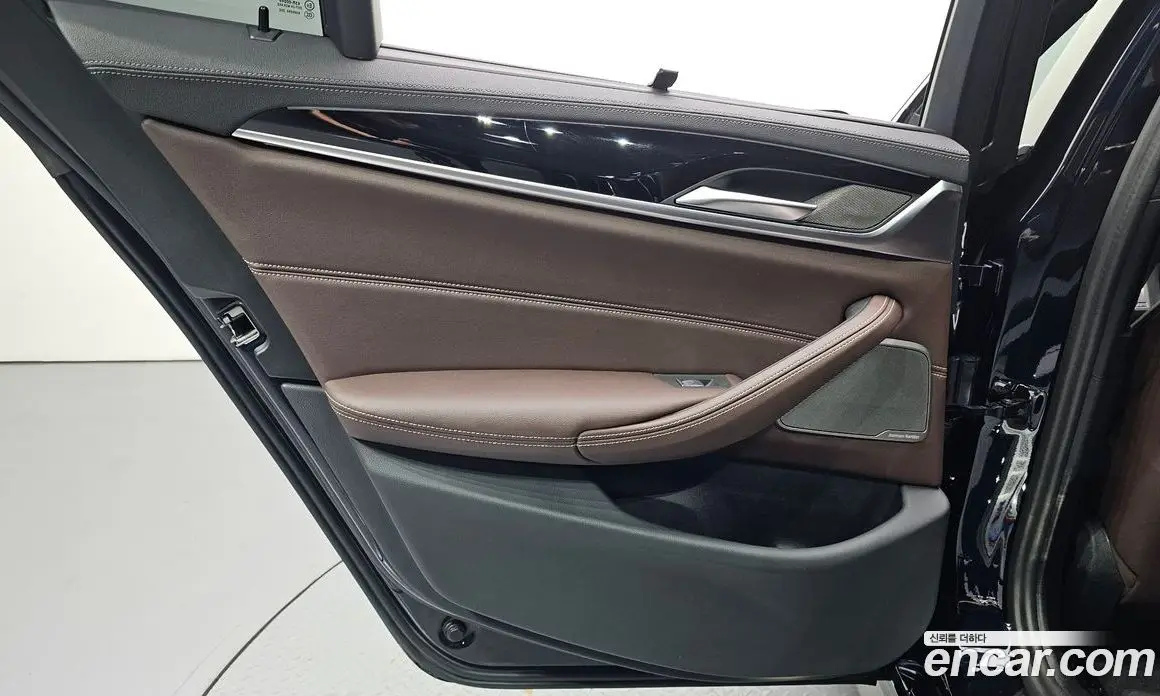BMW 5 серия 2023 2.0 автомат (гидро), фото 15
