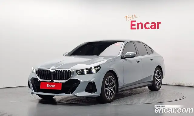 BMW 5 серия, 2025, 4 289 км