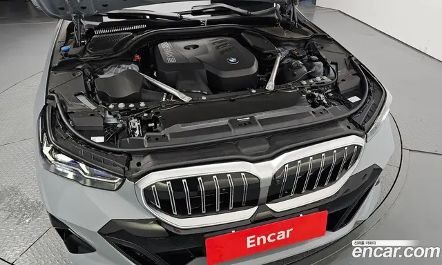 BMW 5 серия 2025 2.0 автомат (гидро), миниатюра 6