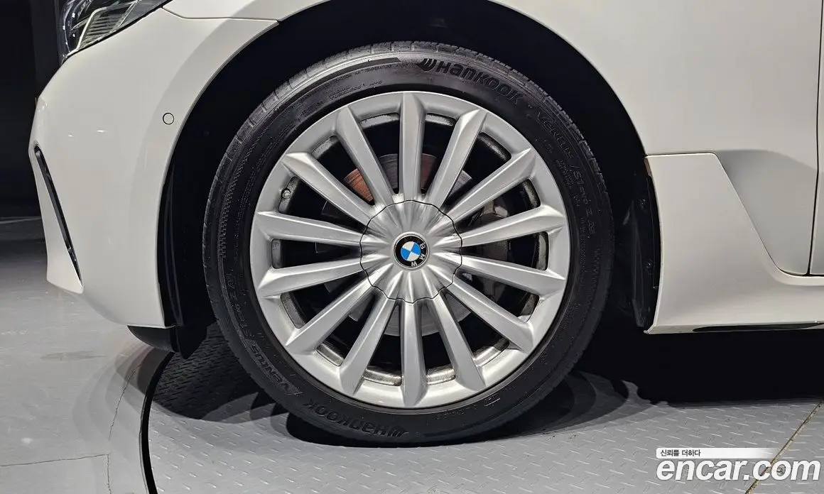 BMW 6 серия 2023 3.0 автомат (гидро), фото 5