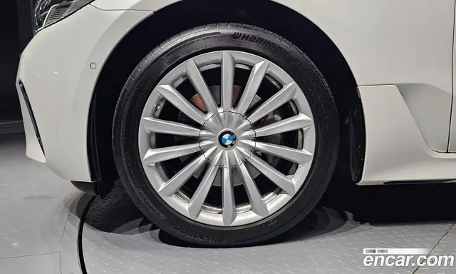 BMW 6 серия 2023 3.0 автомат (гидро), миниатюра 5