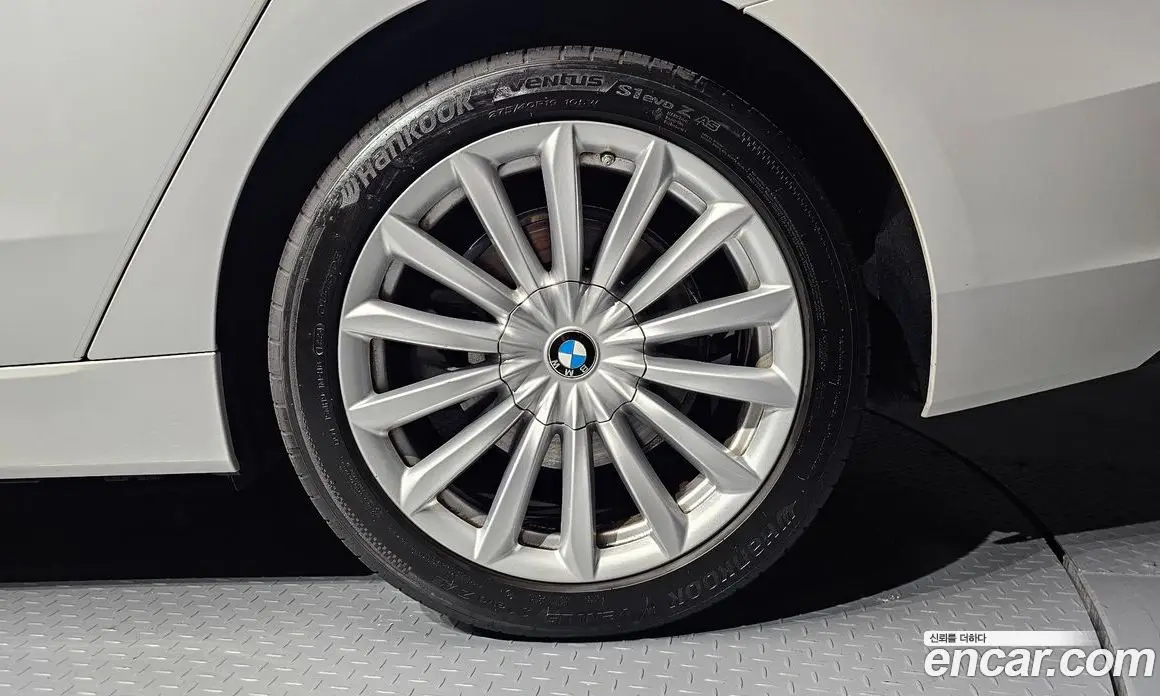 BMW 6 серия 2023 3.0 автомат (гидро), фото 7