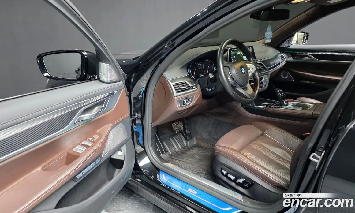 BMW 7 серия 2017 4.4 автомат (гидро), фото 12