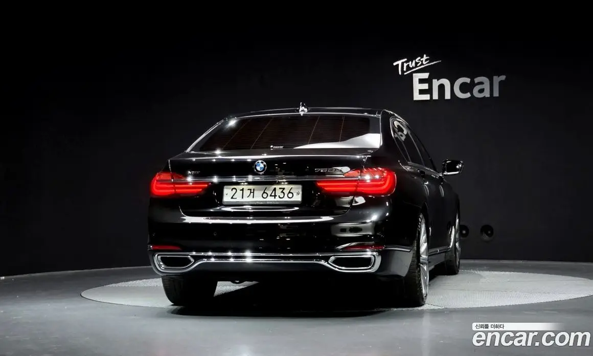 BMW 7 серия 2017 4.4 автомат (гидро), фото 3