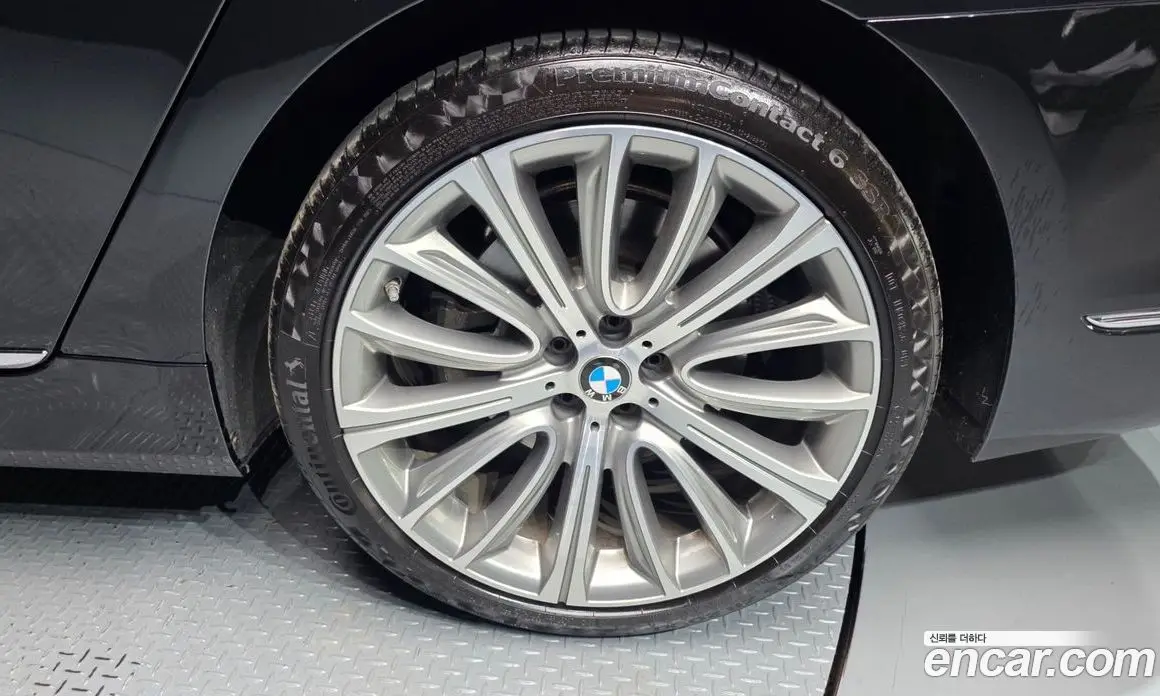 BMW 7 серия 2017 4.4 автомат (гидро), фото 6