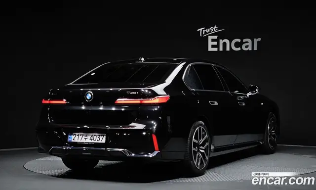 BMW 7 серия 2023 3.0 автомат (гидро), миниатюра 2