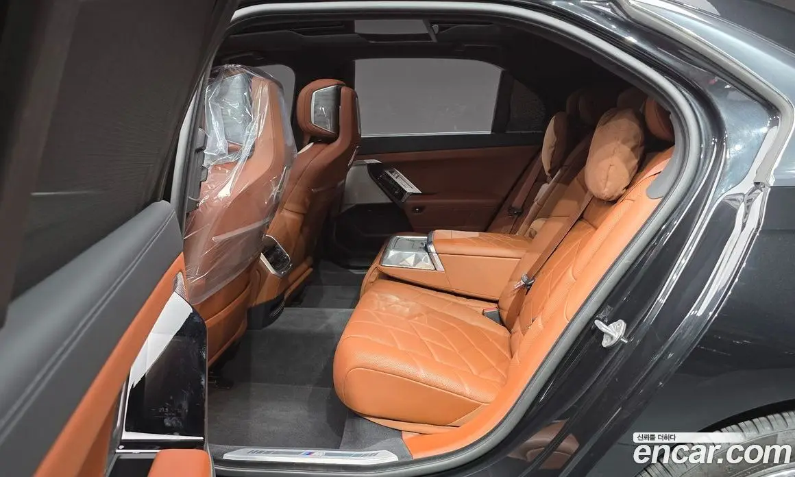 BMW 7 серия 2023 3.0 автомат (гидро), фото 18