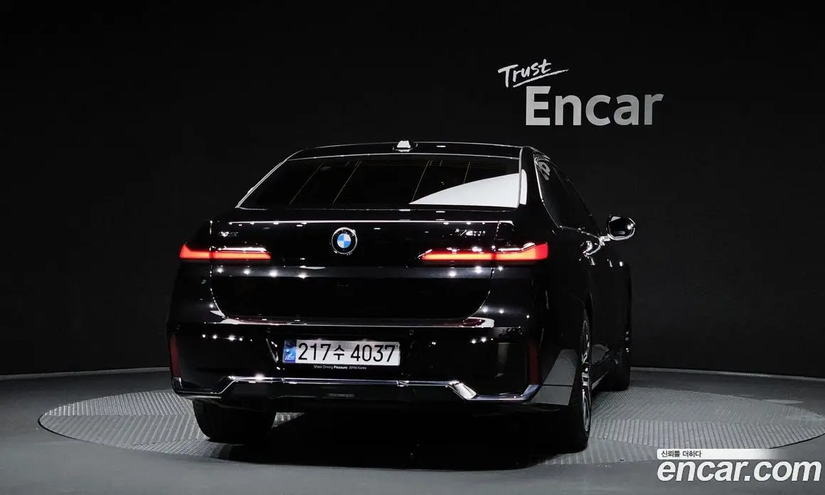 BMW 7 серия 2023 3.0 автомат (гидро), фото 4