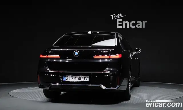BMW 7 серия 2023 3.0 автомат (гидро), миниатюра 4