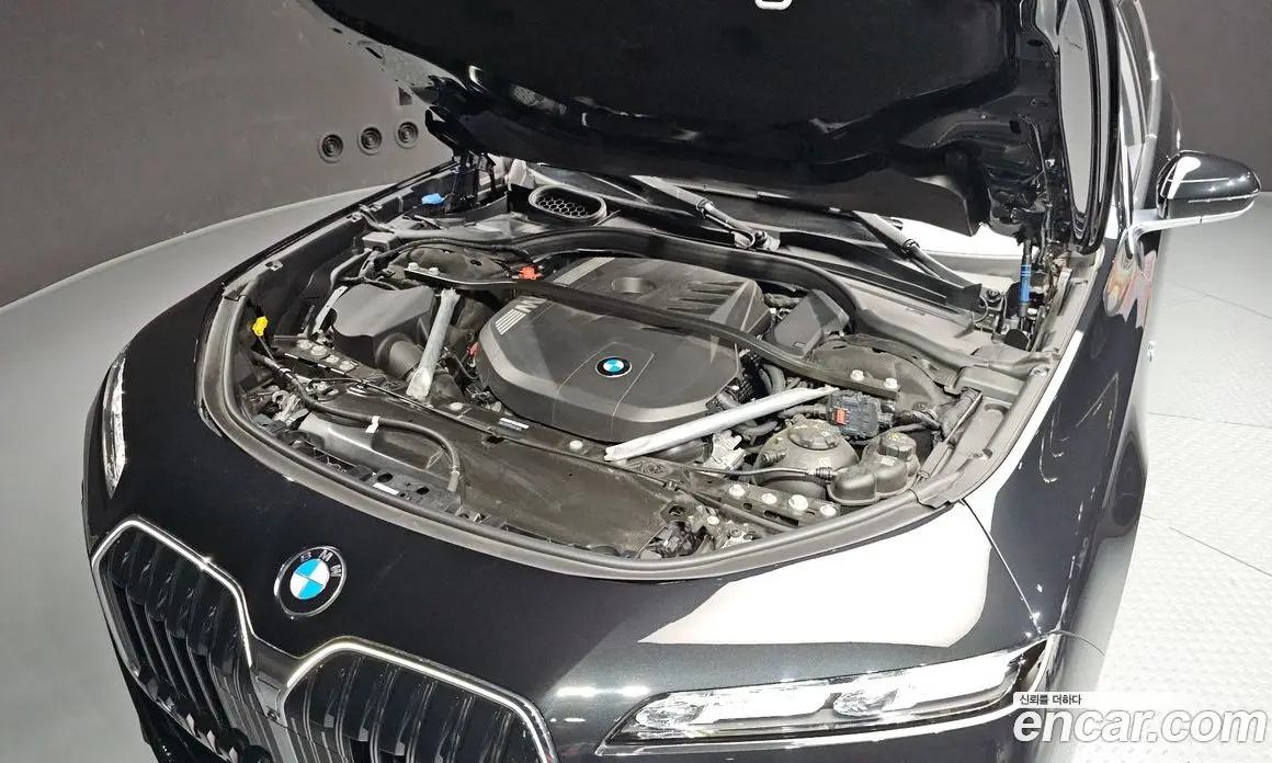 BMW 7 серия 2023 3.0 автомат (гидро), фото 6