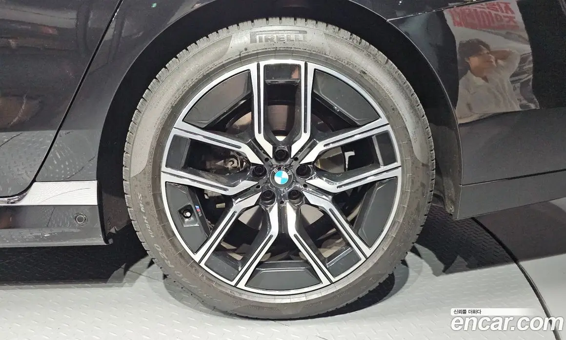 BMW 7 серия 2023 3.0 автомат (гидро), фото 7