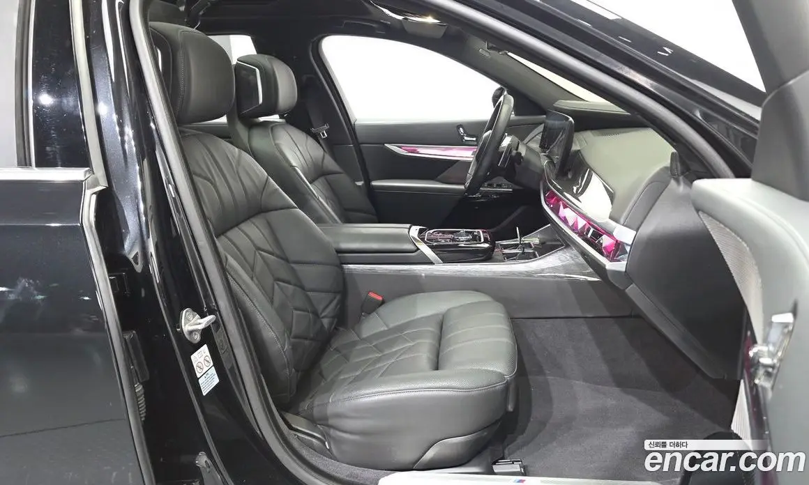 BMW 7 серия 2024 3.0 автомат (гидро), фото 11