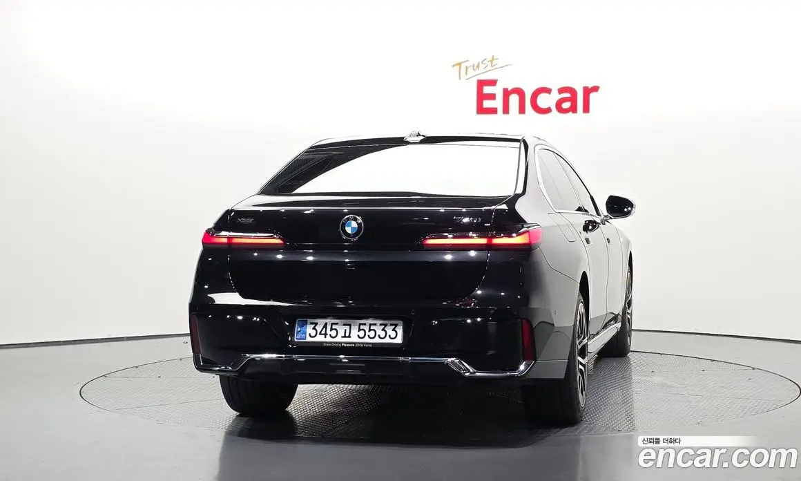BMW 7 серия 2024 3.0 автомат (гидро), фото 4