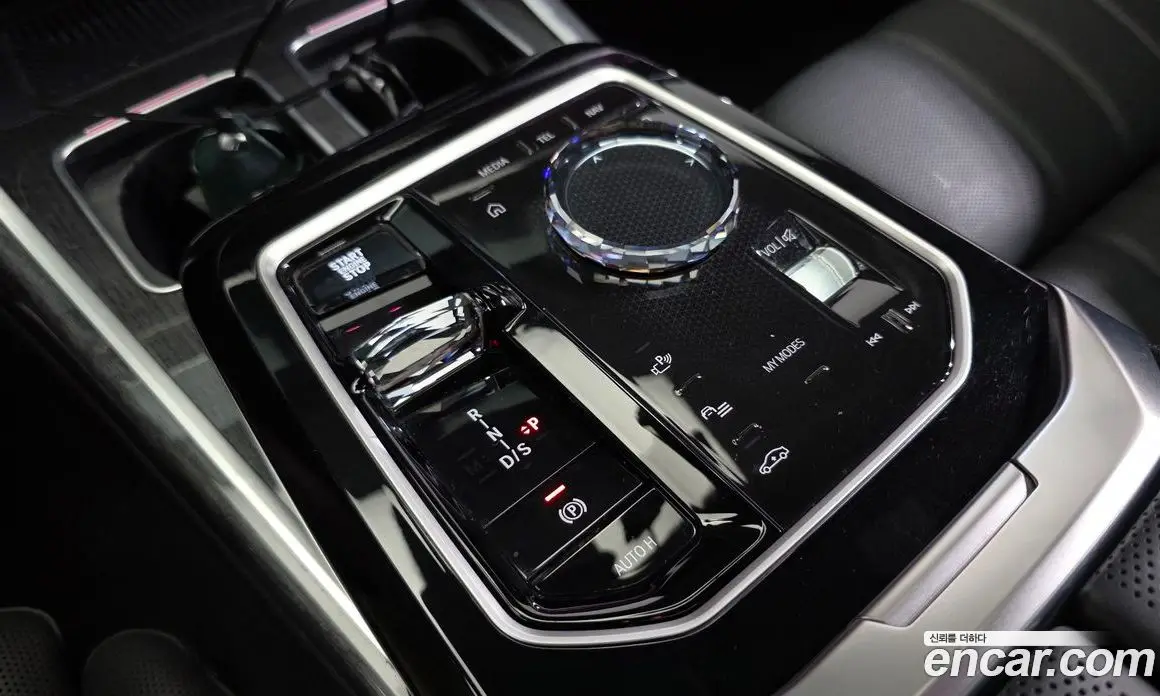 BMW 7 серия 2024 3.0 автомат (гидро), фото 9
