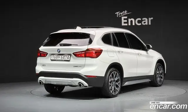 BMW X1 2022 2.0 автомат (гидро), миниатюра 2