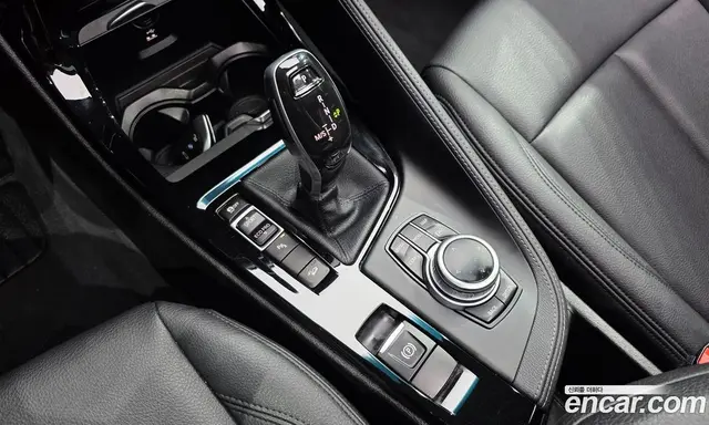 BMW X1 2022 2.0 автомат (гидро), миниатюра 12