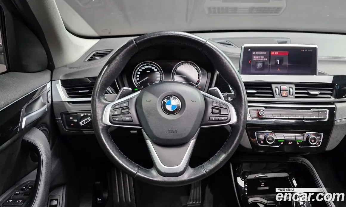BMW X1 2022 2.0 автомат (гидро), фото 19