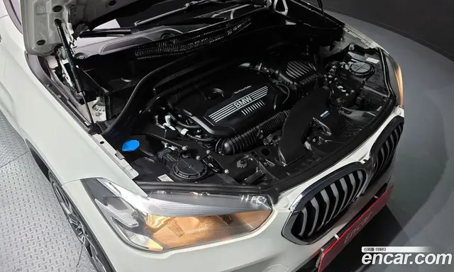 BMW X1 2022 2.0 автомат (гидро), миниатюра 6