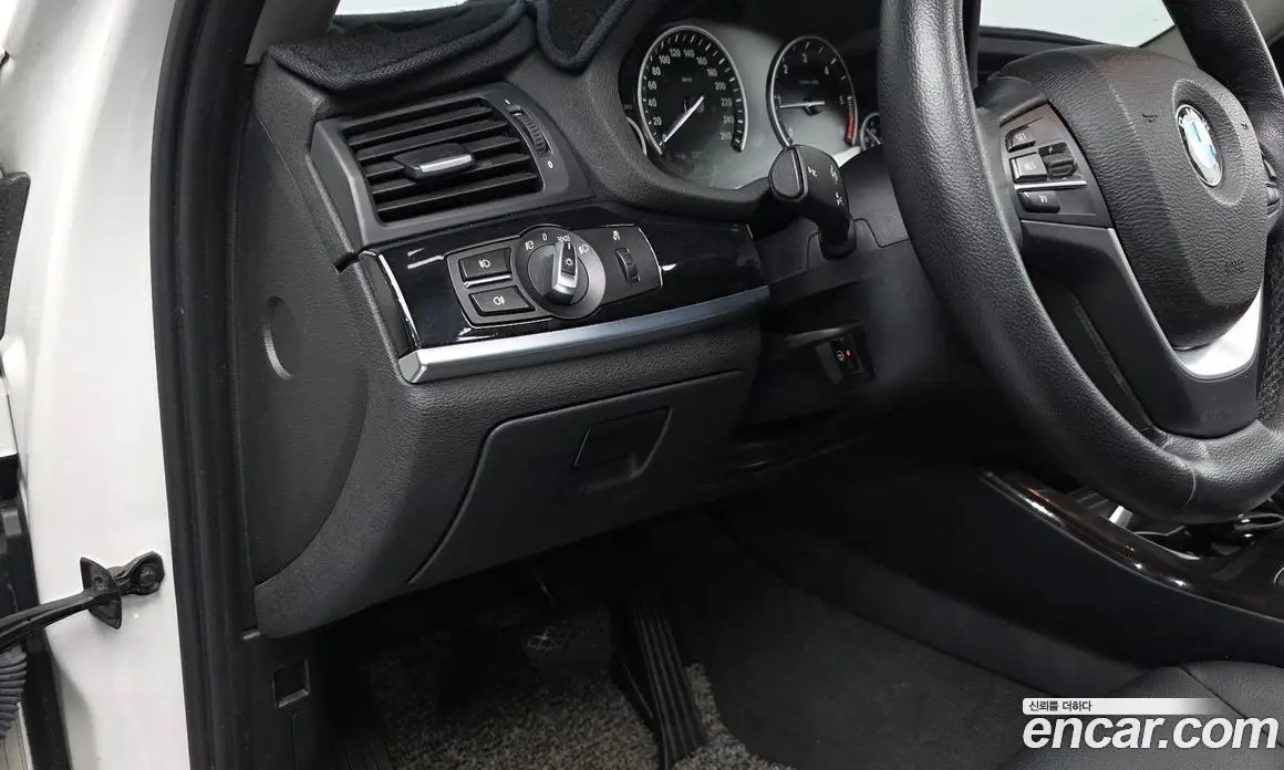 BMW X3 2015 2.0 автомат (гидро), фото 18