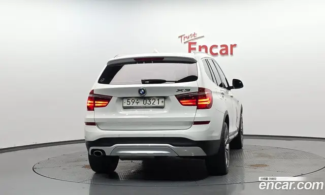 BMW X3 2015 2.0 автомат (гидро), миниатюра 3
