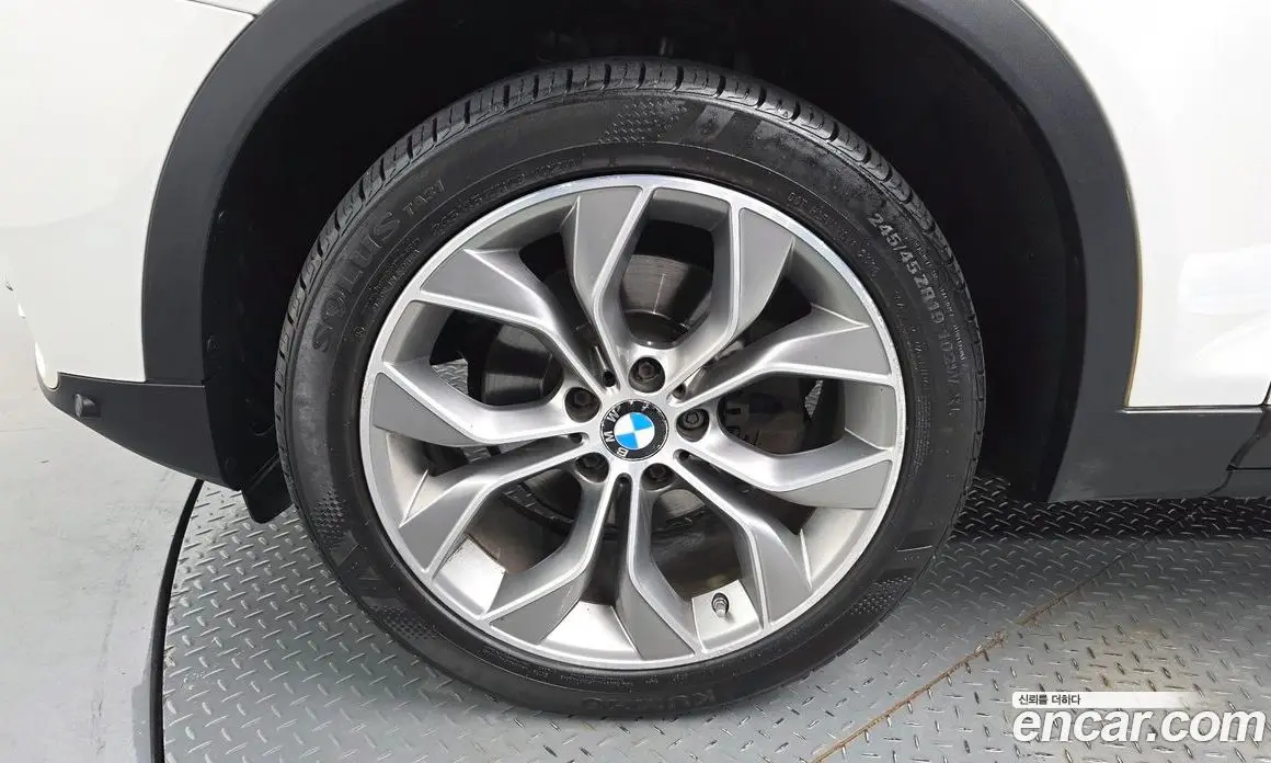 BMW X3 2015 2.0 автомат (гидро), фото 4