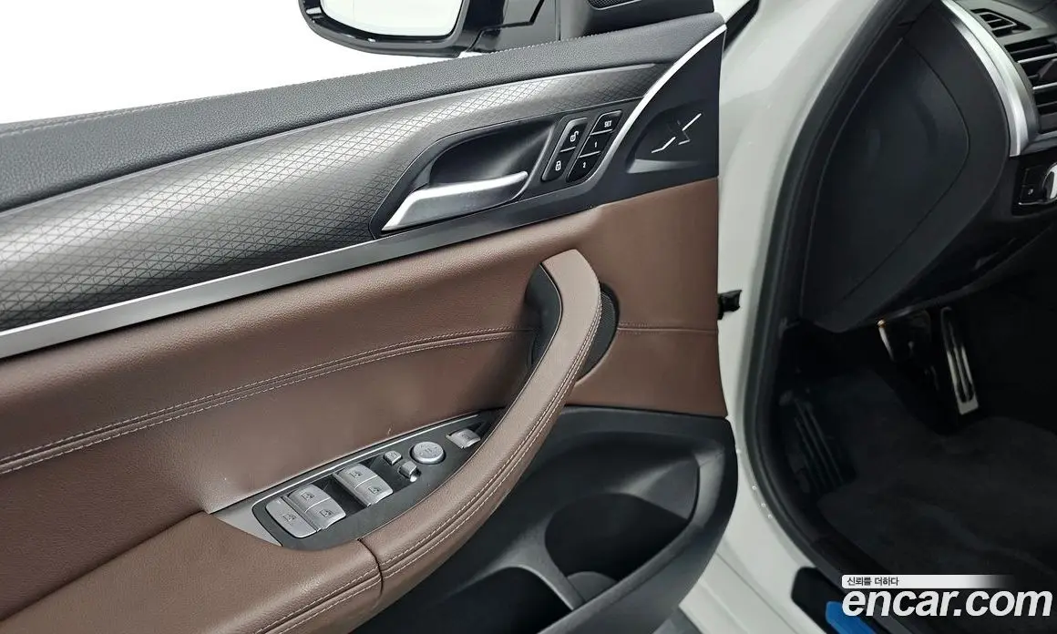 BMW X4 2024 2.0 автомат (гидро), фото 30