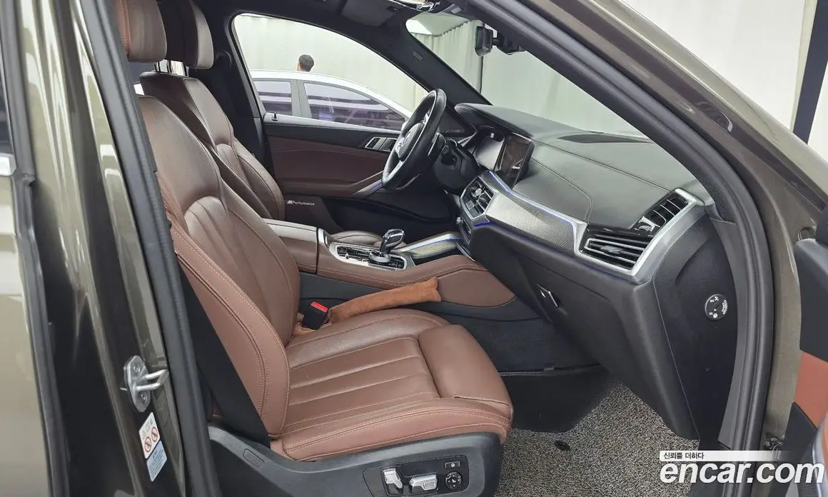 BMW X6 2021 3.0 автомат (гидро), фото 16