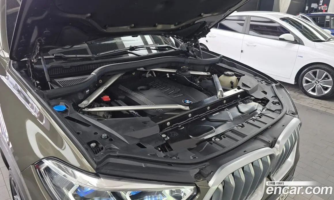 BMW X6 2021 3.0 автомат (гидро), фото 6