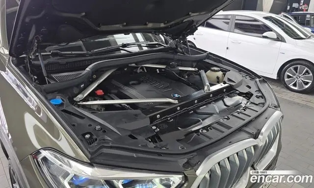 BMW X6 2021 3.0 автомат (гидро), миниатюра 6