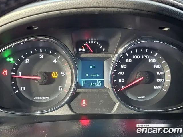 Chevrolet Captiva 2016 2.0 автомат (гидро), миниатюра 7