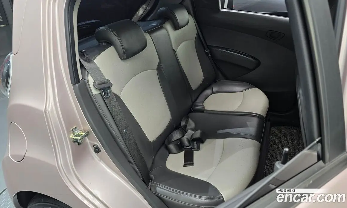 Chevrolet Matiz 2011 1.0 автомат (гидро), фото 11