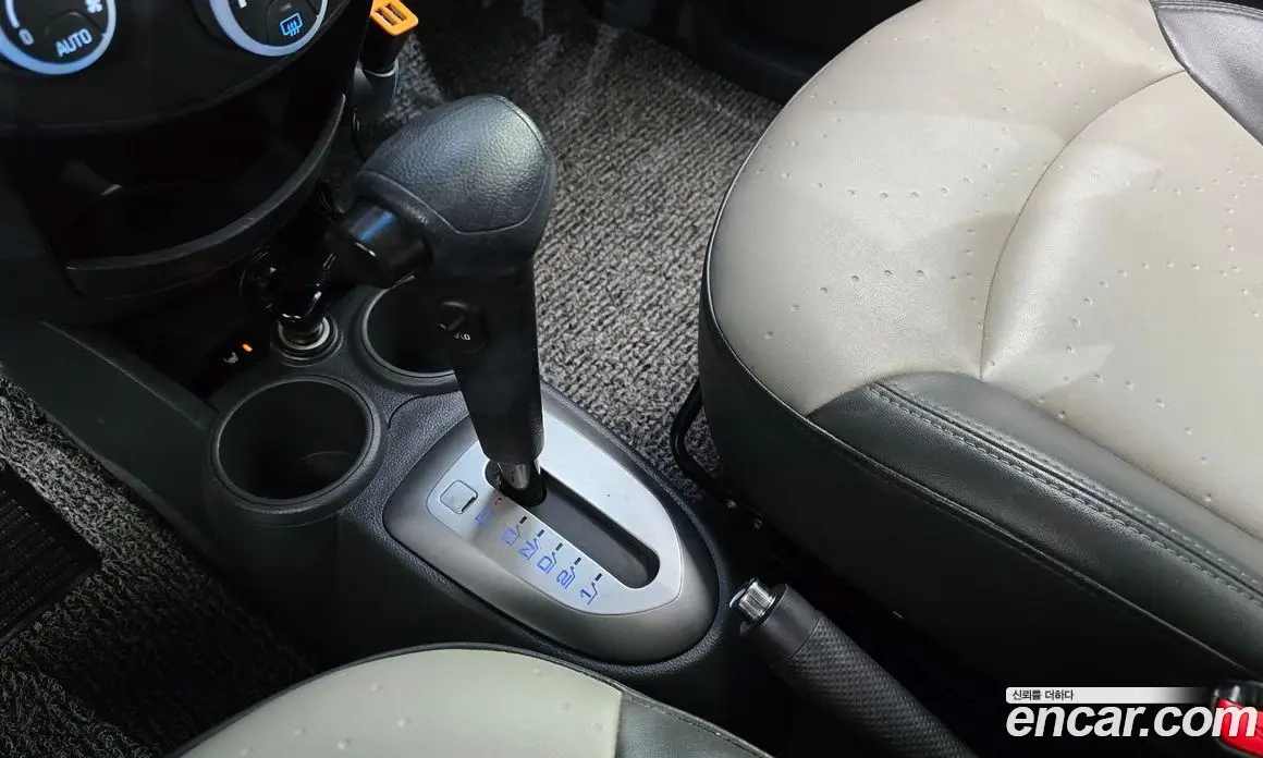 Chevrolet Matiz 2011 1.0 автомат (гидро), фото 9