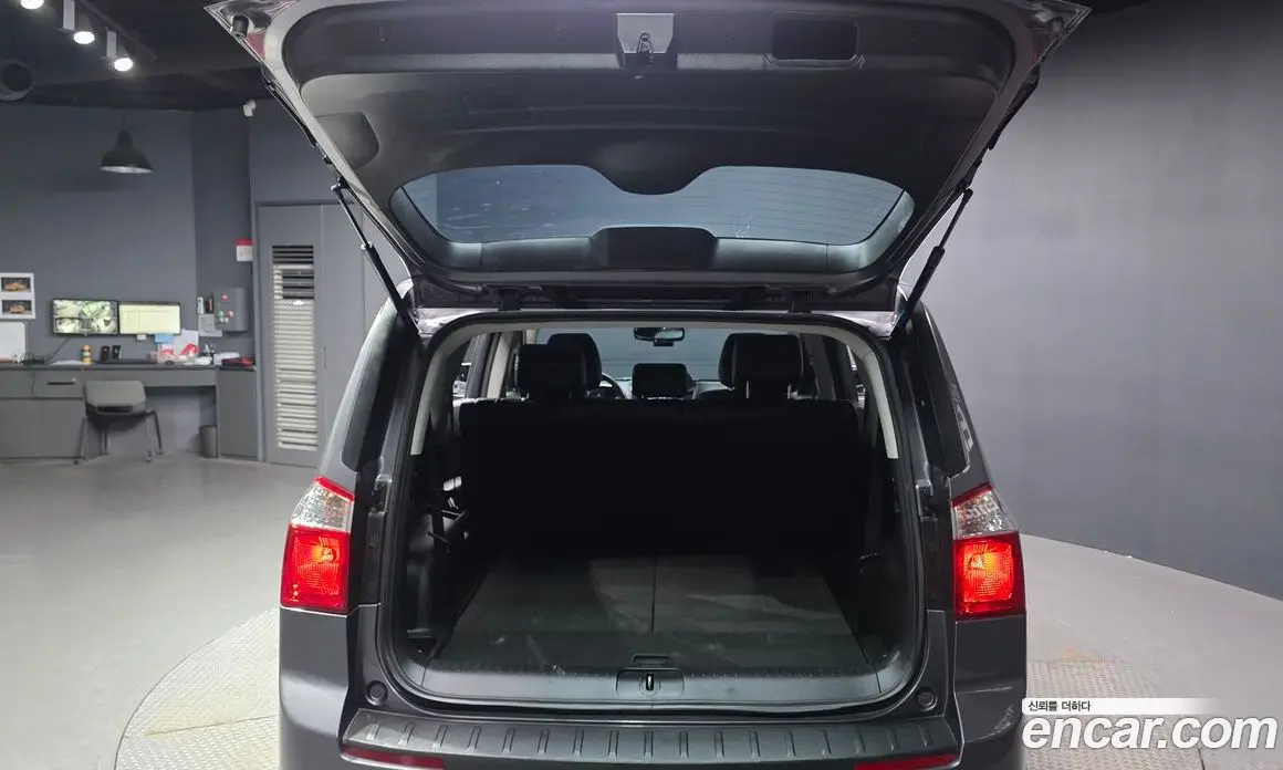 Chevrolet Orlando 2012 2.0 автомат (гидро), фото 20