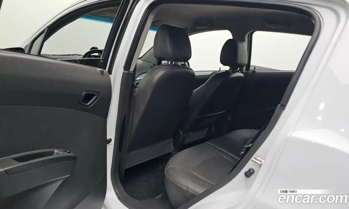 Chevrolet Spark 2014 1.0 автомат (гидро), фото 11